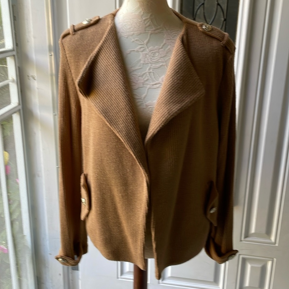 Calving Klein women cardigans. Size: L. Tan